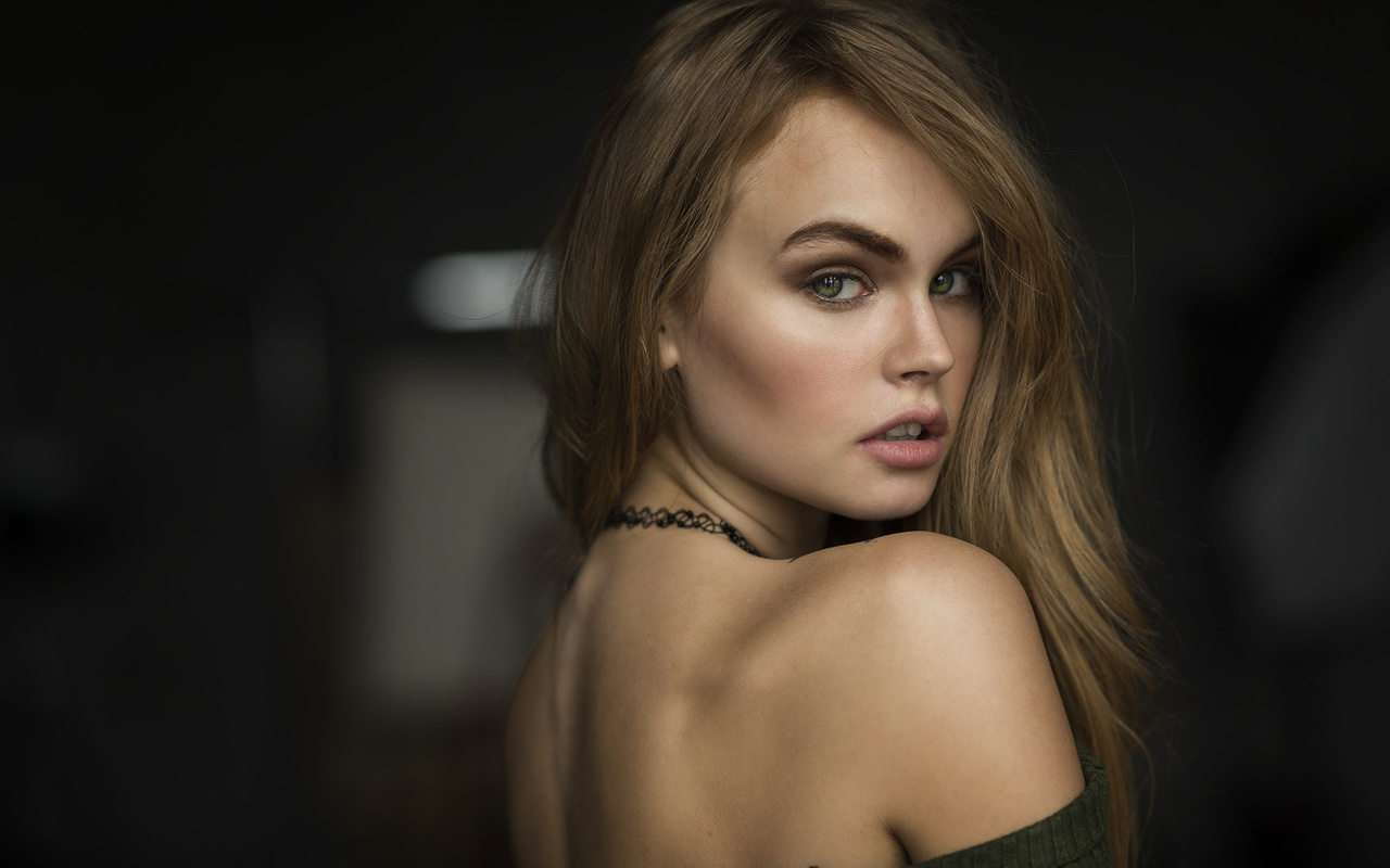 anastasia scheglova, women, blonde, choker, model, face, portrait, green eyes