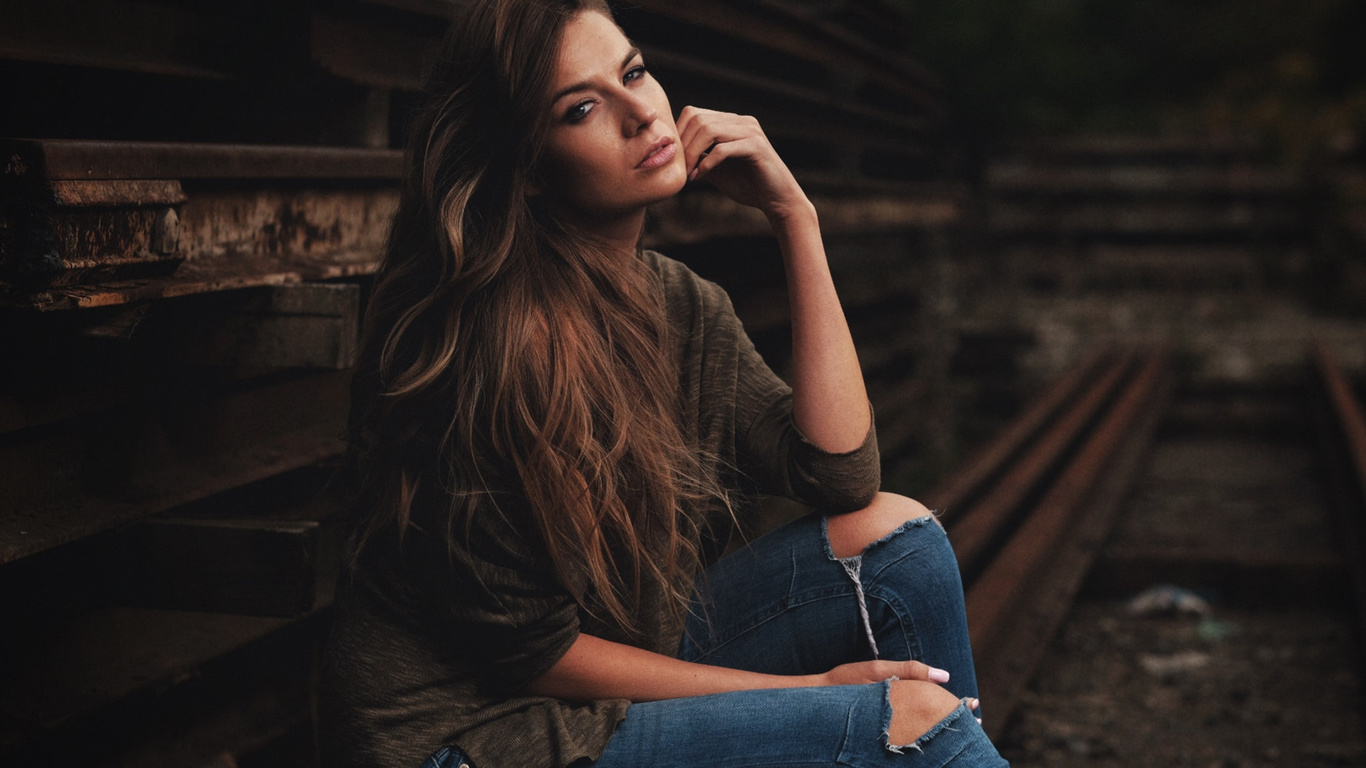 women, sitting, torn jeans, depth of field, portrait, ,,,,,,,,,, ,,,,