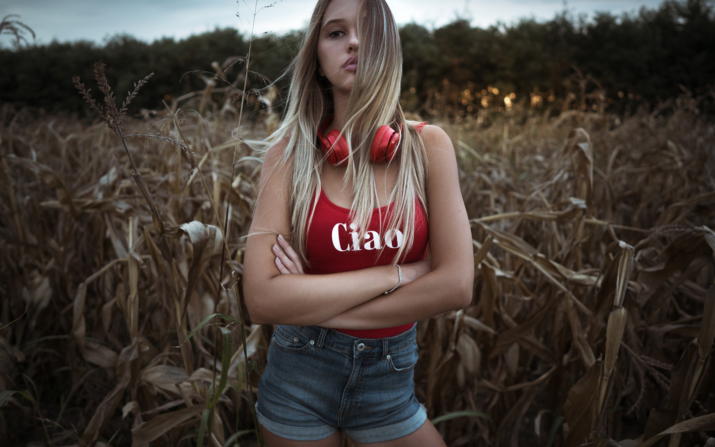 women, blonde, headphones, paul toma, jean shorts, portrait, women outdoors, arms crossed