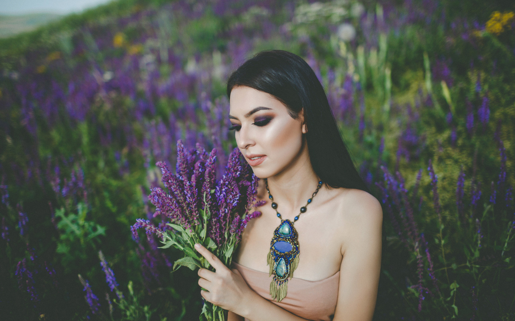 women, portrait, face, women outdoors, depth of field, necklace