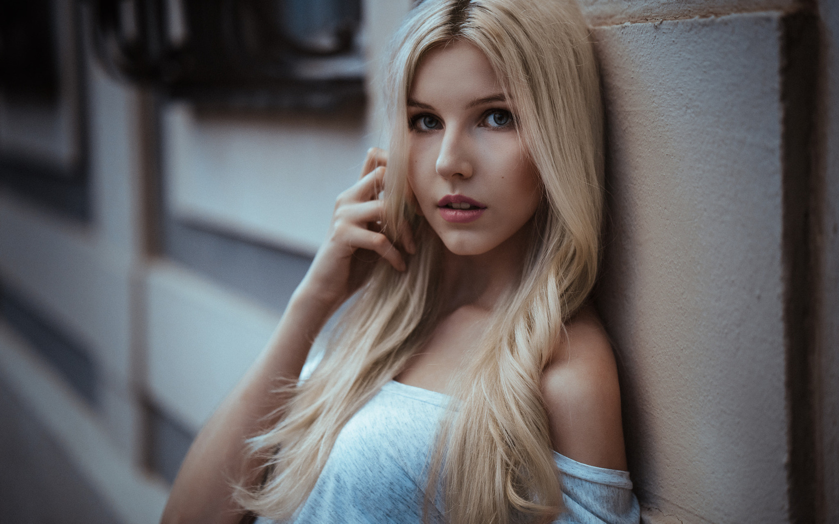 women, blonde, portrait, depth of field