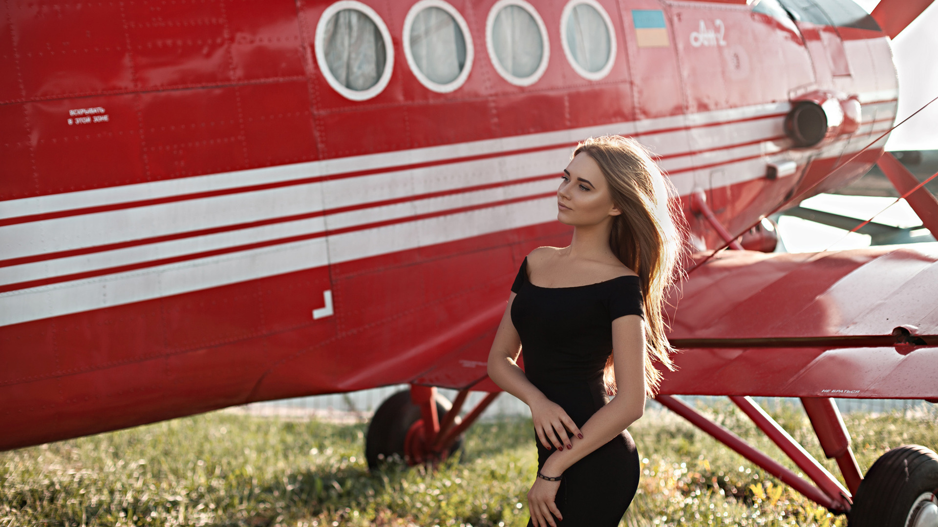 women, blonde, black dress, grass, women outdoors, airplane, red nails