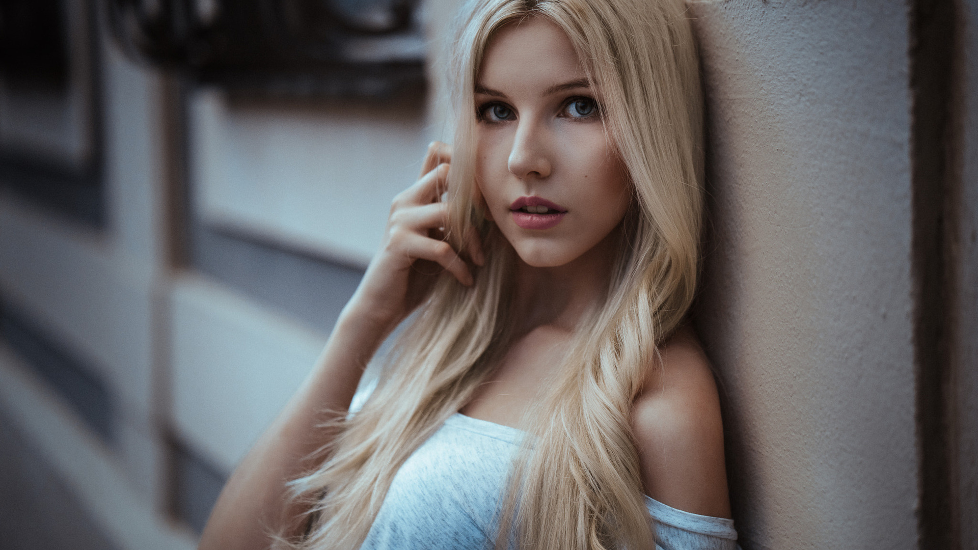 women, blonde, portrait, depth of field