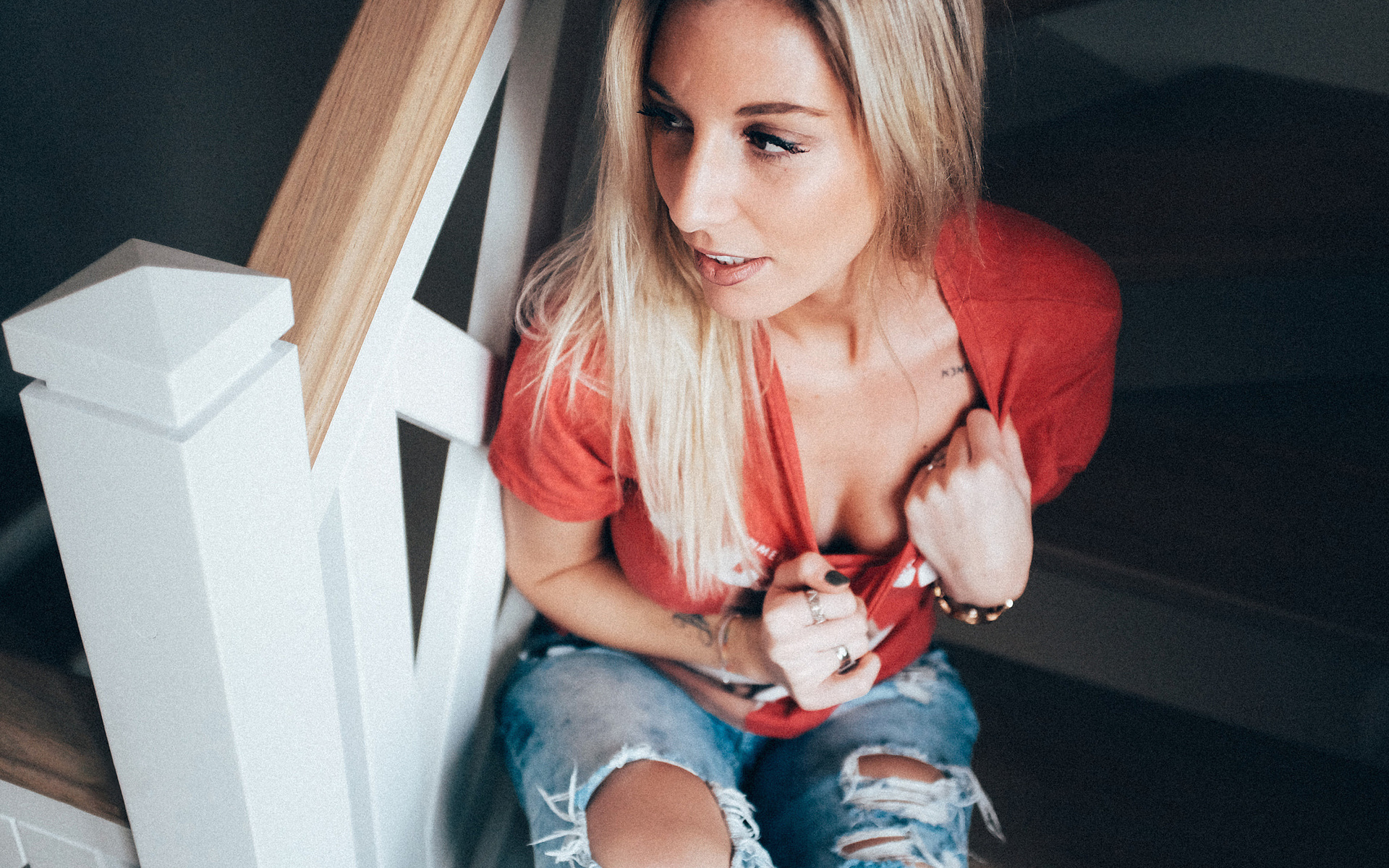 women, t-shirt, blonde, portrait, torn jeans, sitting, looking away, stairs, tattoo