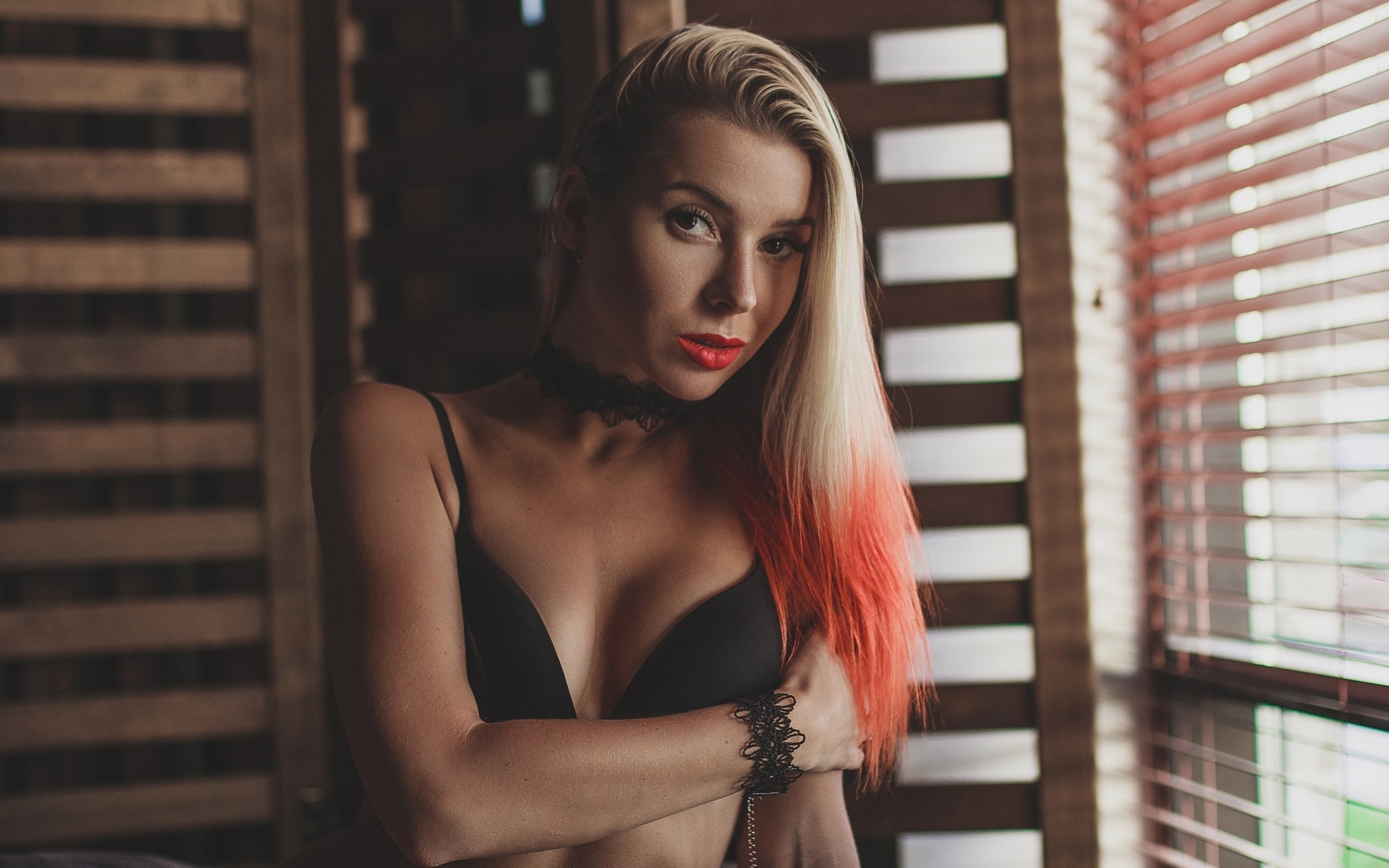 women, tanned, blonde, dyed hair, black bras, lingerie, choker, red lipstick