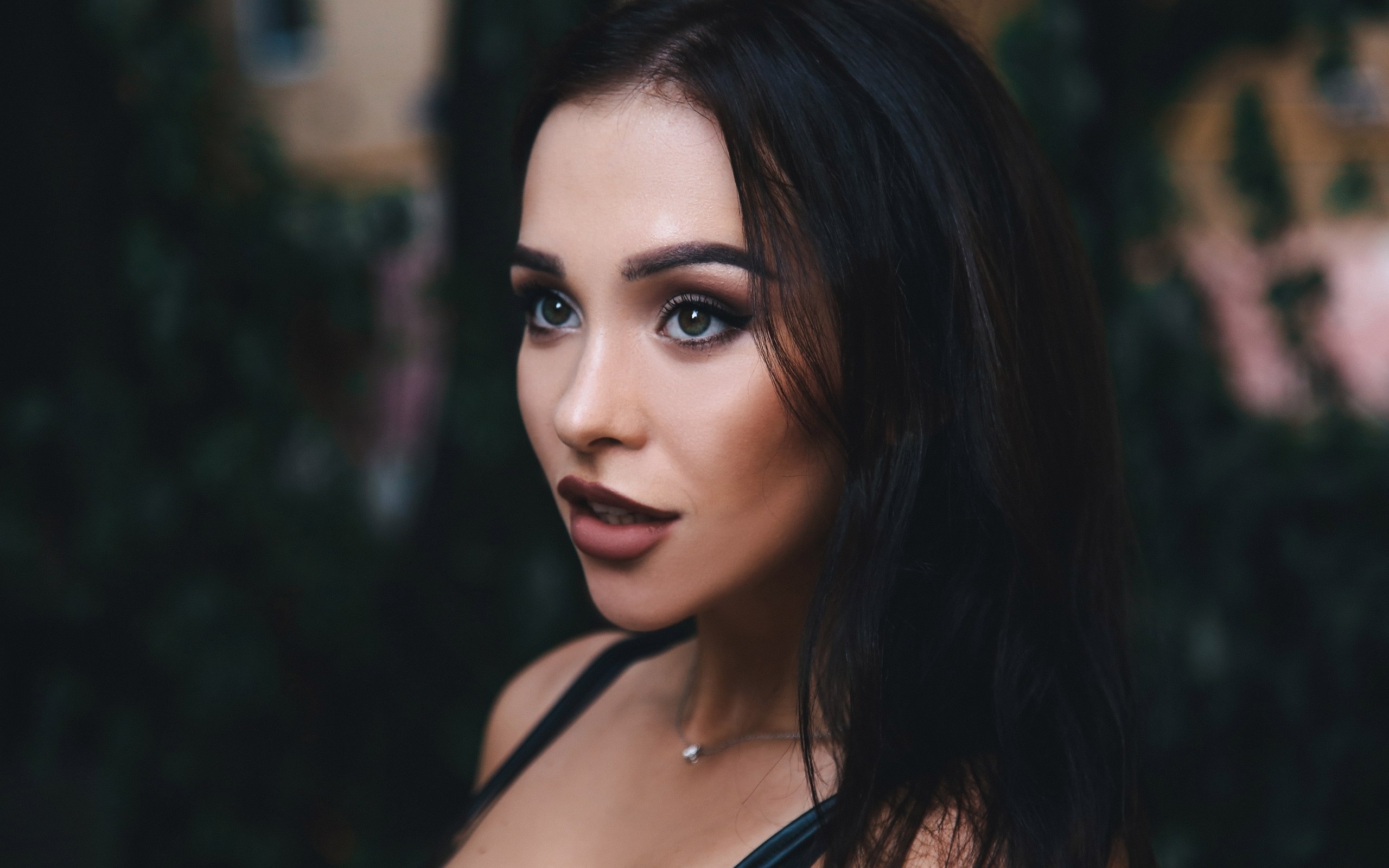 women, face, portrait, necklace, depth of field, looking away