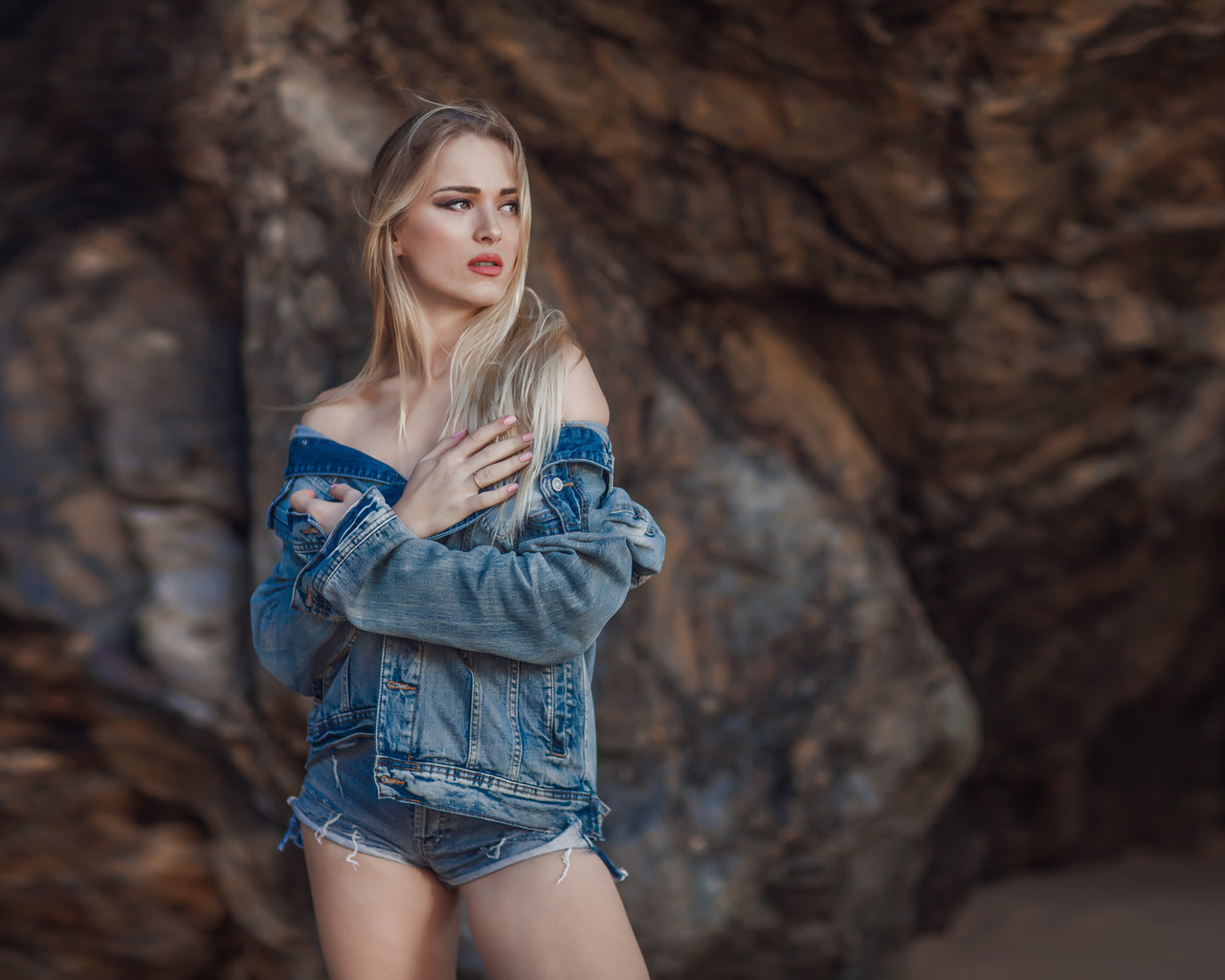 women, blonde, jean shorts, portrait, denim, looking away