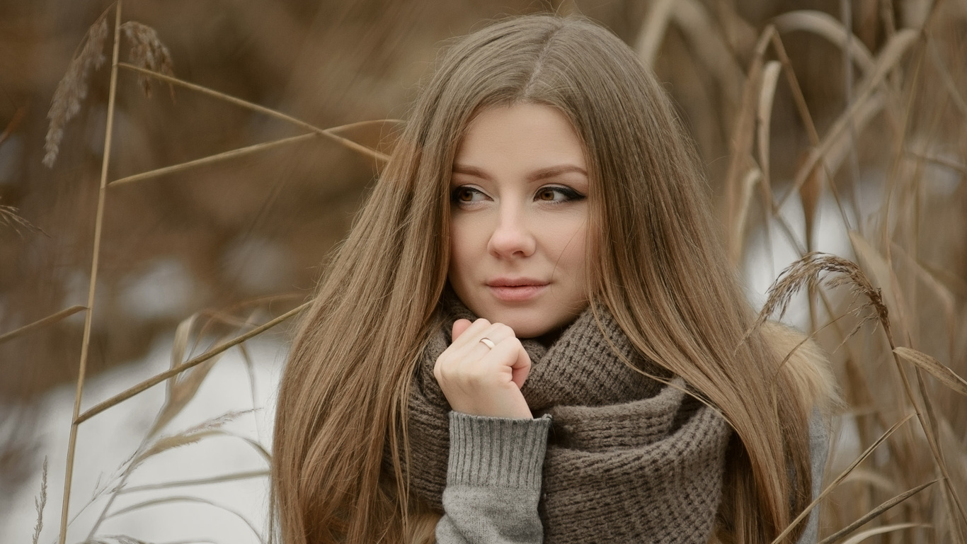 women, face, blonde, scarf, portrait, depth of field, looking away, women outdoors,  , 