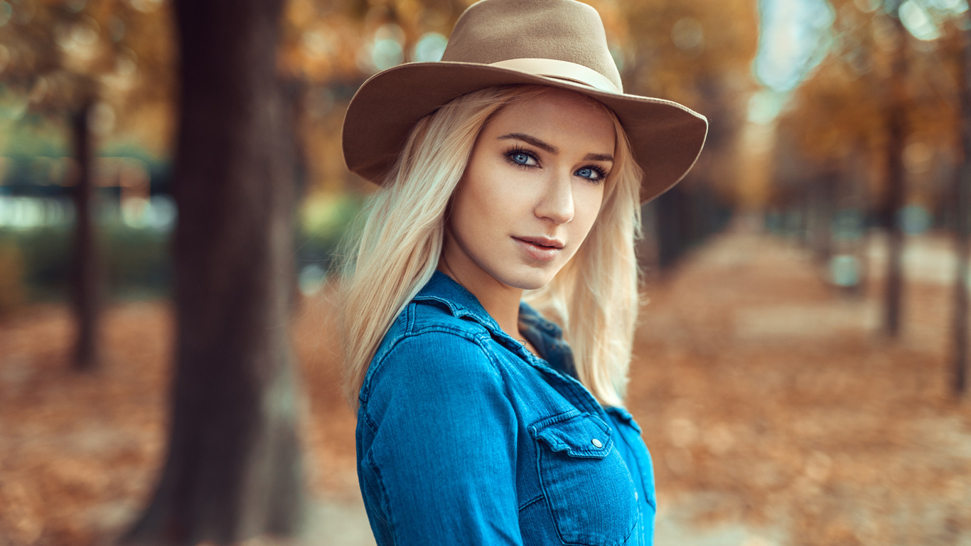 women, blonde, hat, trees, shirt, portrait, depth of field, blue eyes