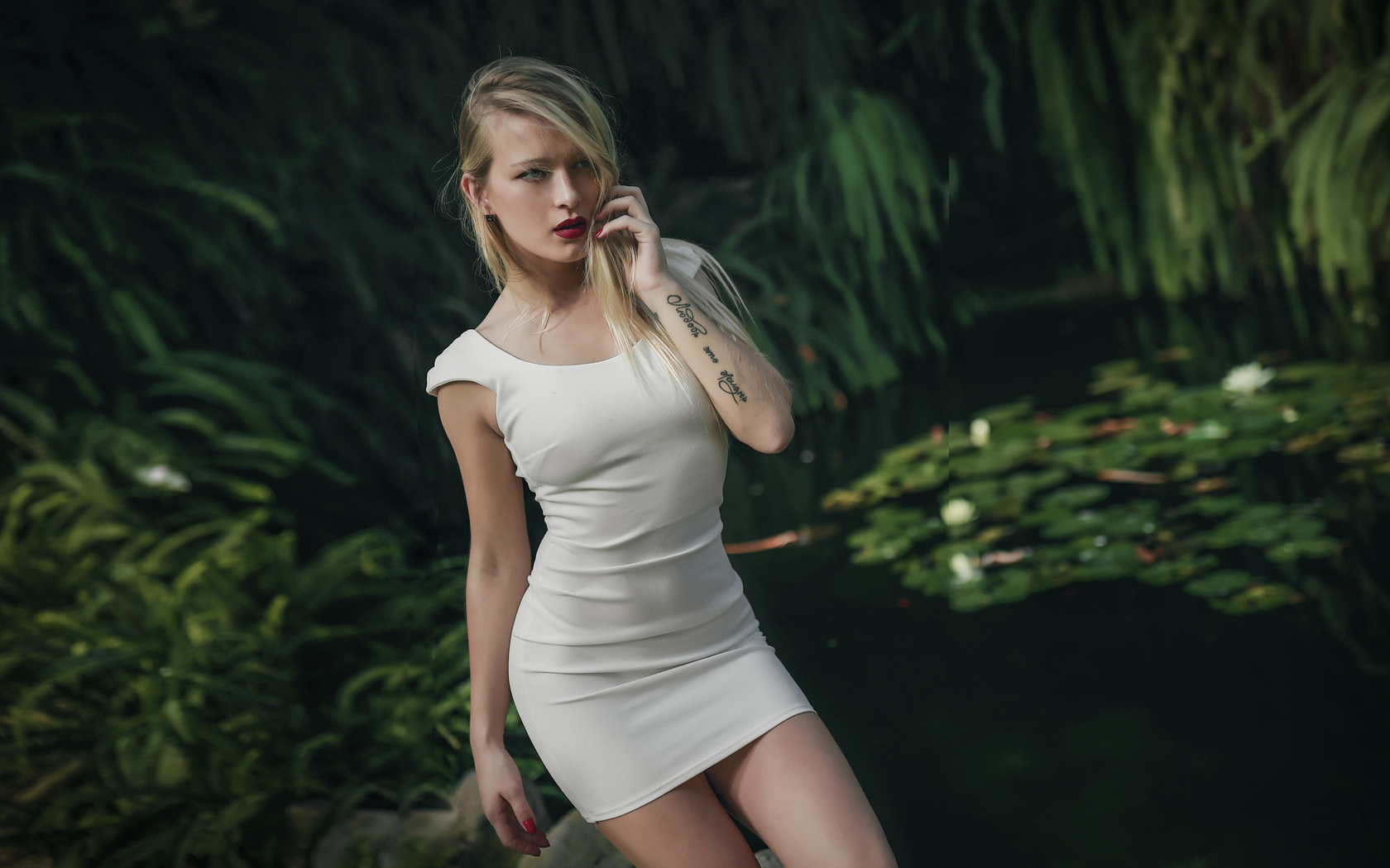 women, blonde, red nails, tattoo, white dress, portrait, red lipstick