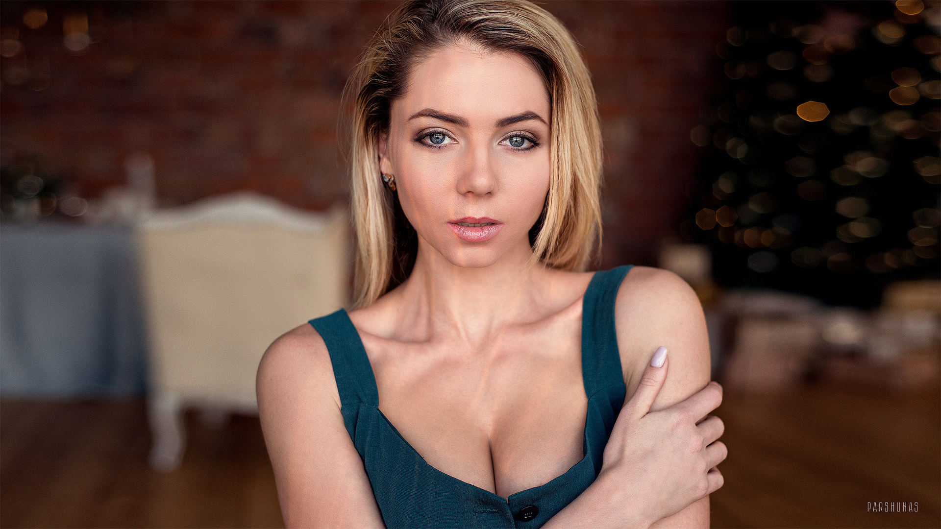 women, blonde, depth of field, portrait