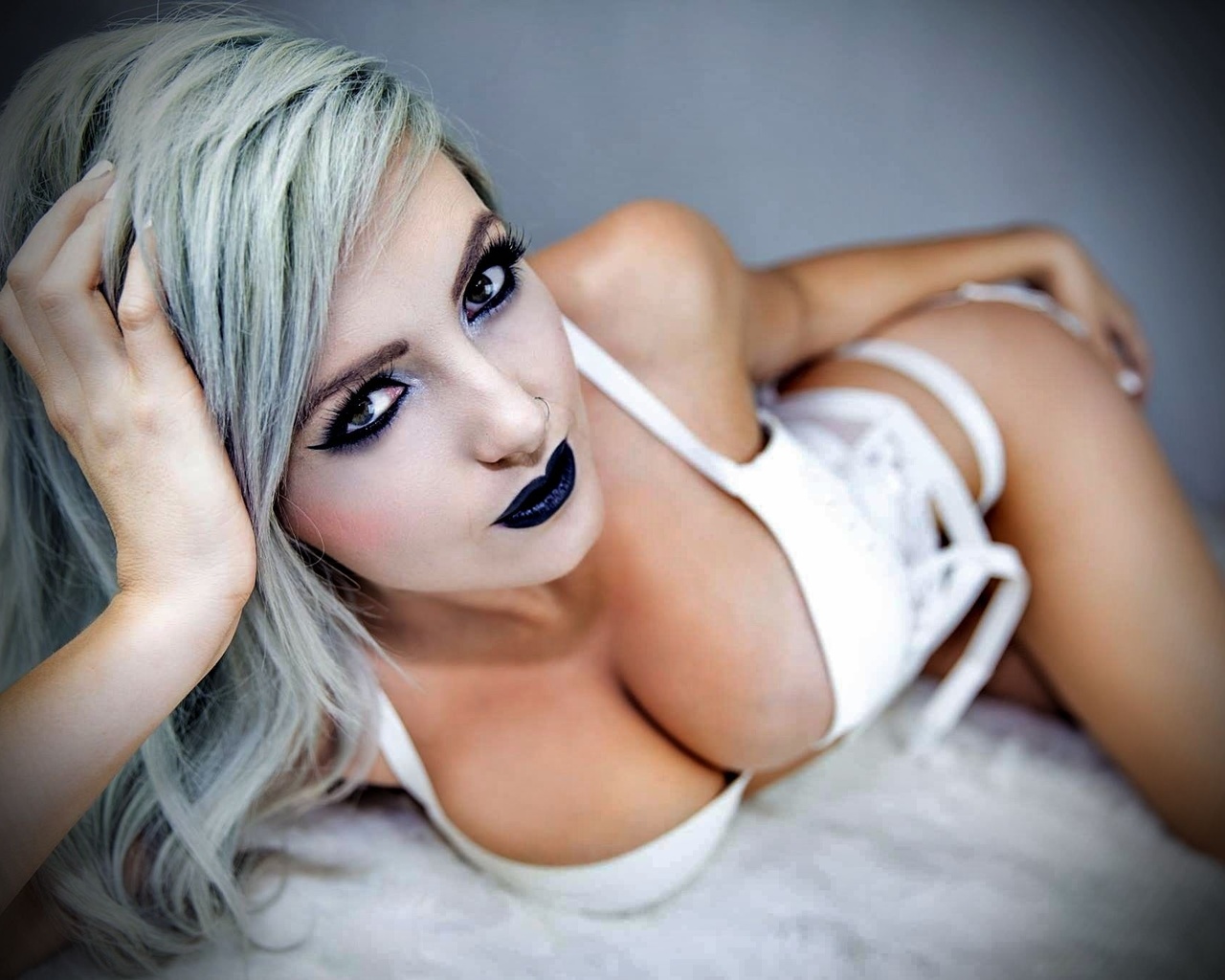 Jessica Nigri Flash