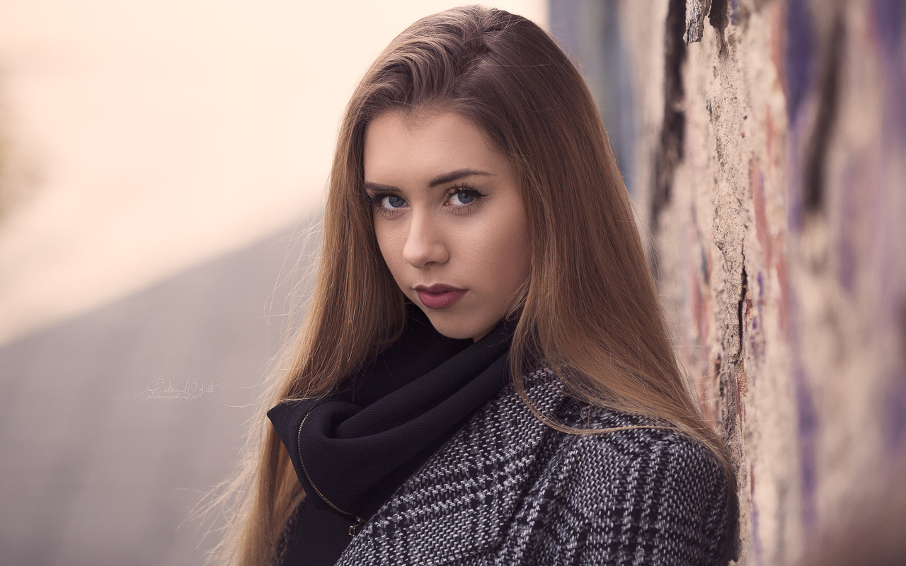 women, blonde, face, scarf, portrait, depth of field