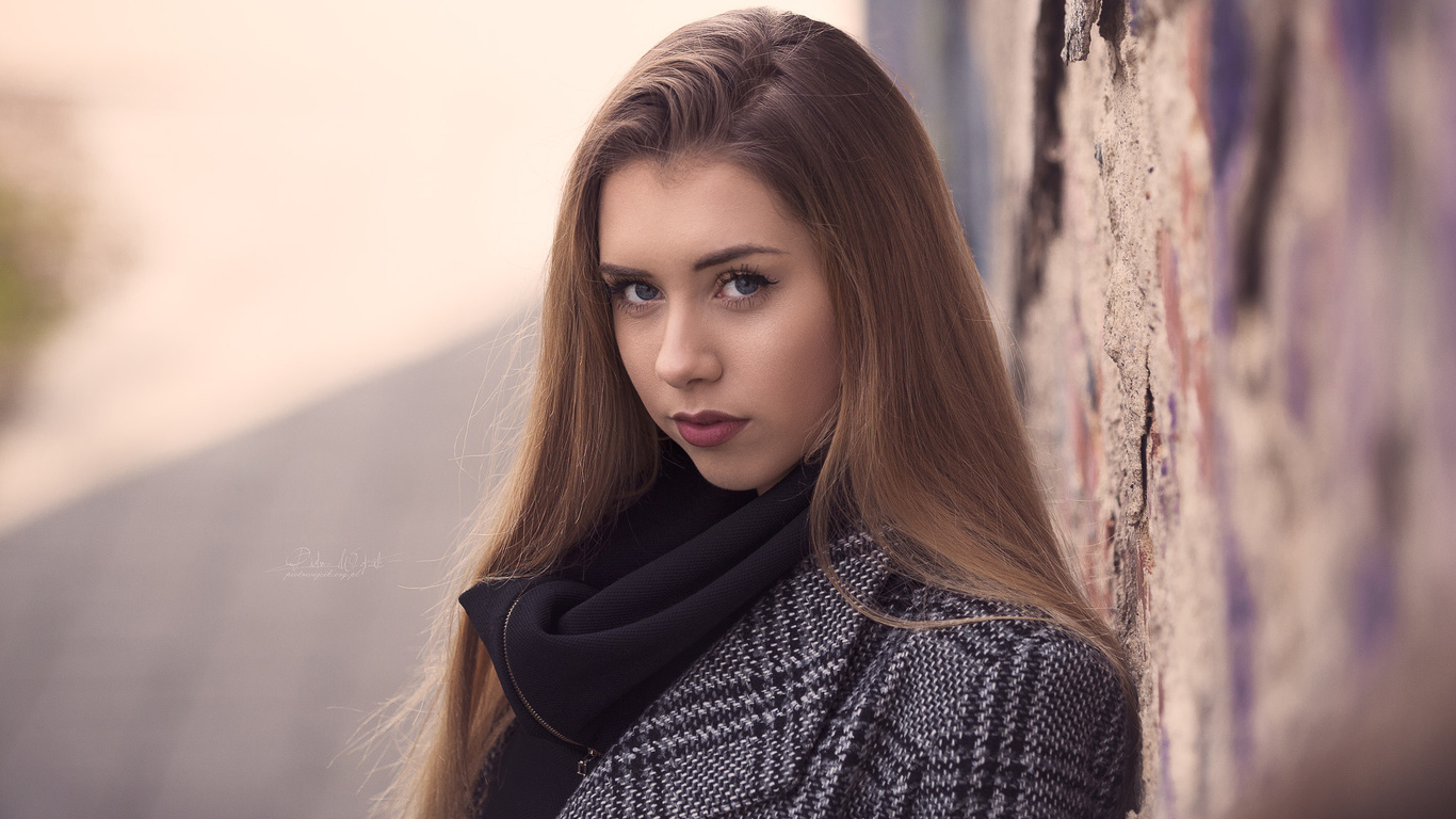 women, blonde, face, scarf, portrait, depth of field