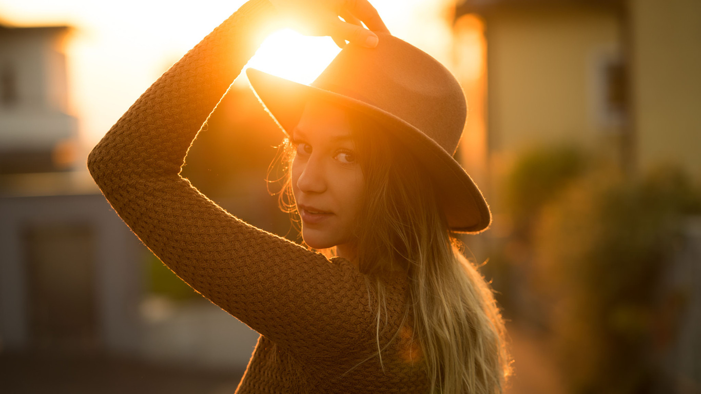 women, sunset, depth of field, blonde, hat, face, portrait, women outdoors