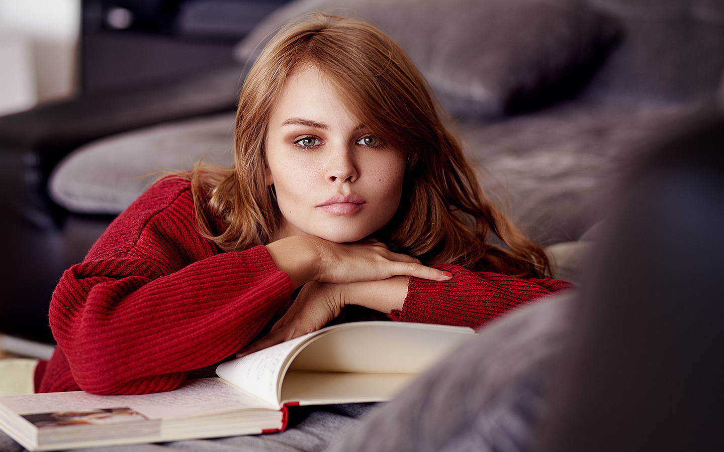 women, anastasia scheglova, face, portrait, books