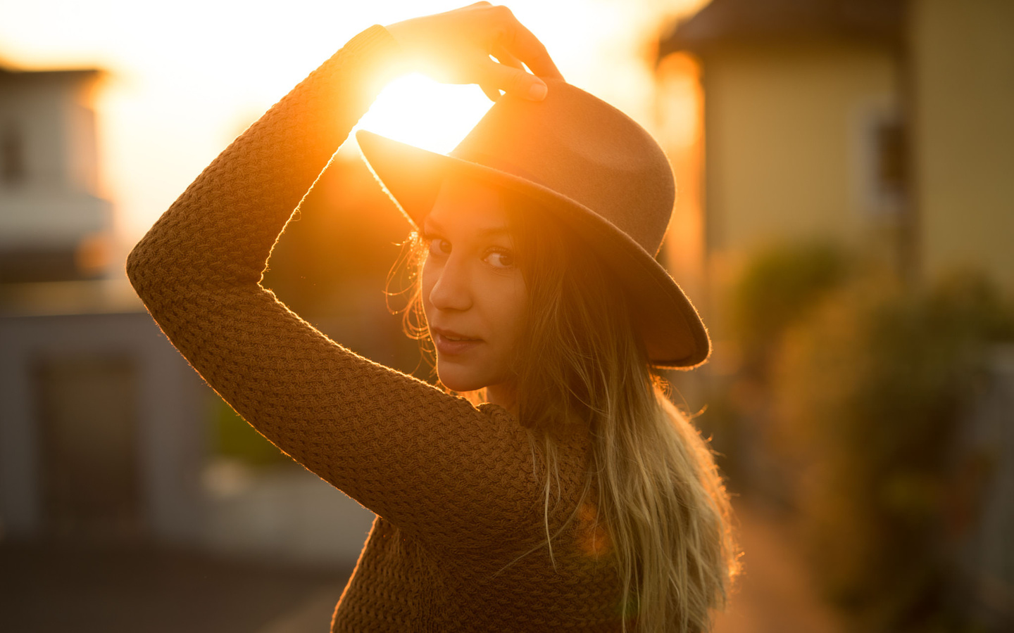 women, sunset, depth of field, blonde, hat, face, portrait, women outdoors