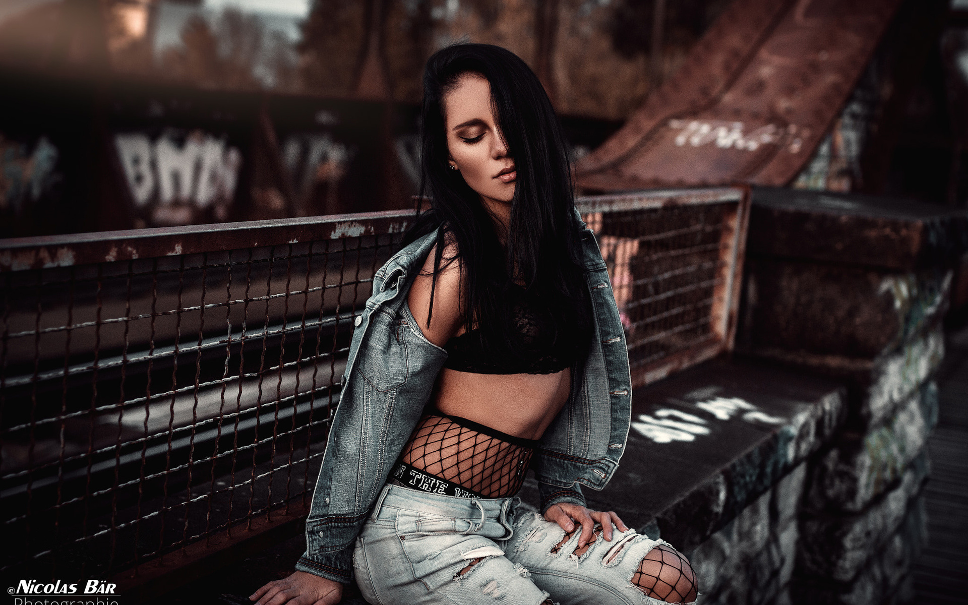 women, tanned, torn jeans, sitting, fishnet stockings, belly, depth of field, portrait, closed eyes