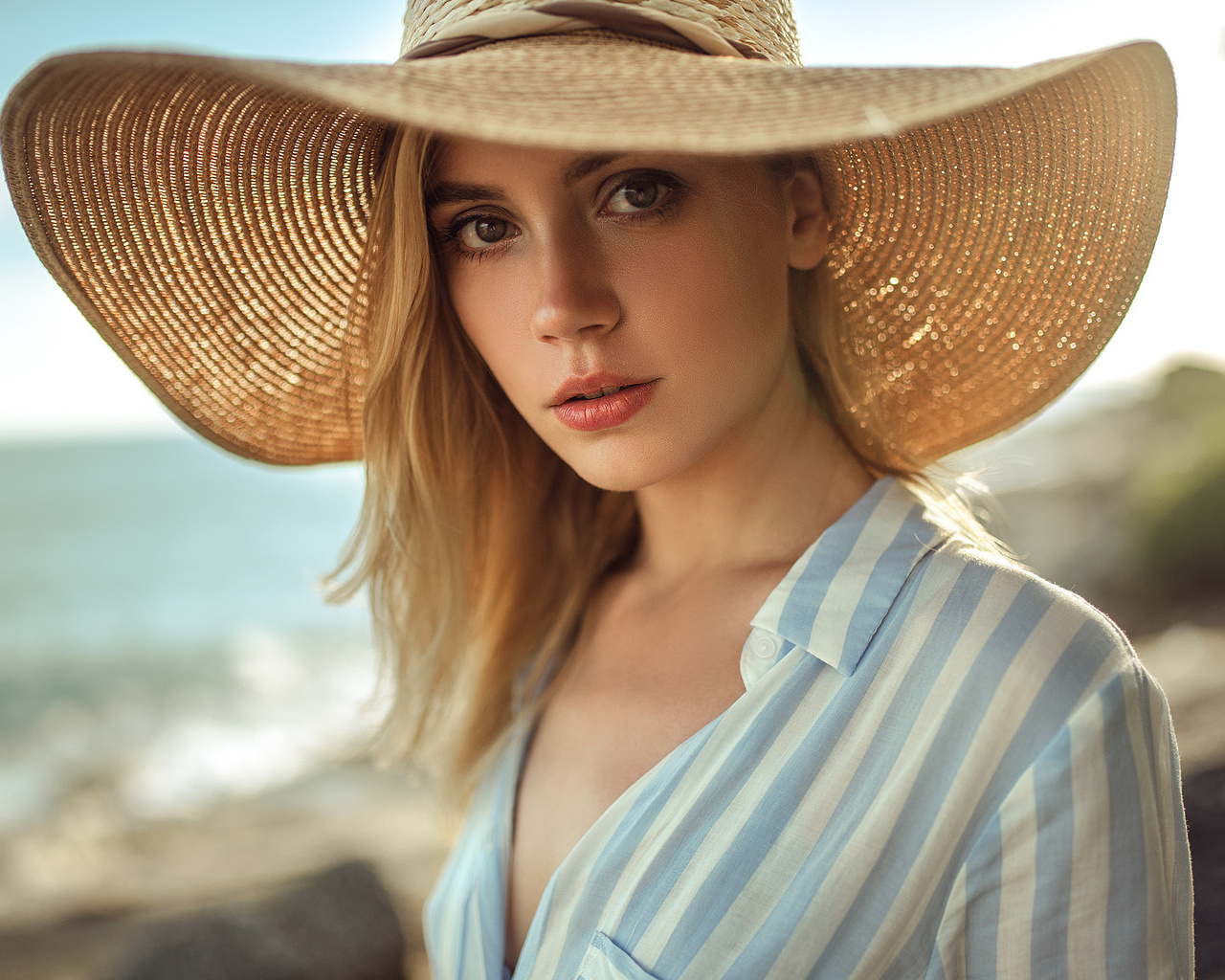 ksenia kokoreva, women, blonde, hat, portrait, shirt, depth of field, women outdoors, sea, , 