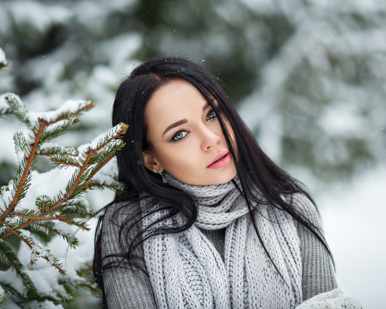 angelina petrova, women, snow, scarf, denis petrov, depth of field, women outdoors, portrait