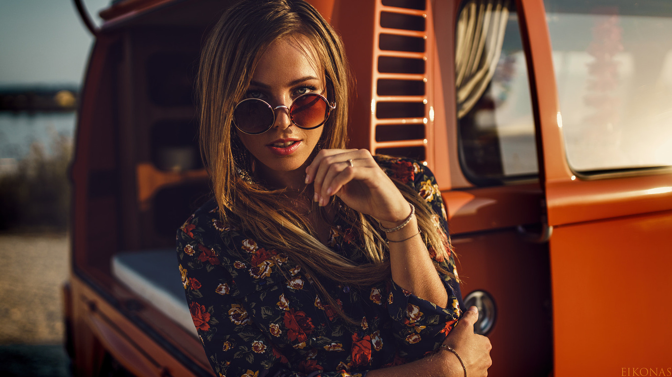 women, blonde, face, portrait, women outdoors, women with glasses, sunglasses, car