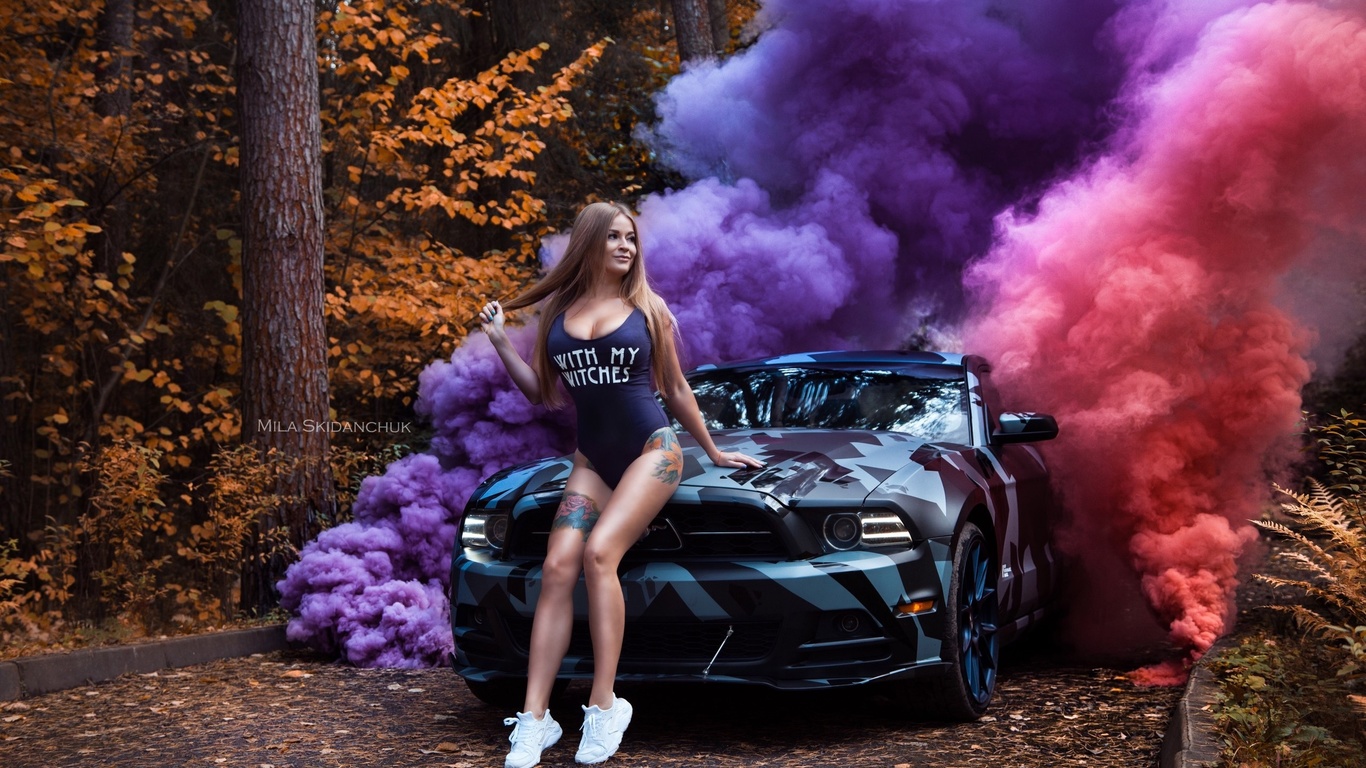 women, monokinis, tanned, tattoo, long hair, smoke, sneakers, women outdoors, women with cars, smiling, looking away, painted nails, trees