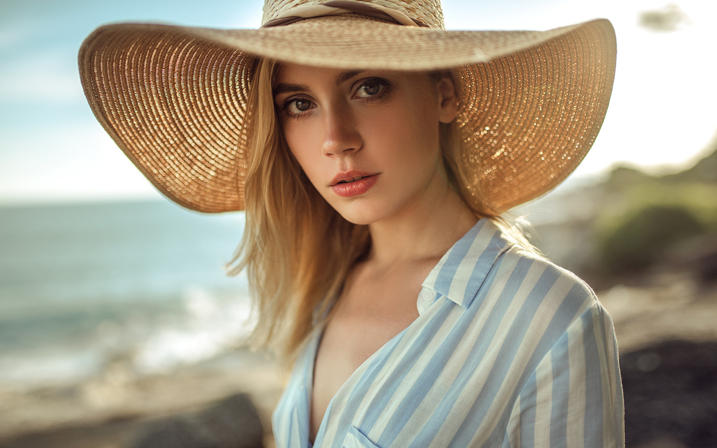 ksenia kokoreva, women, blonde, hat, portrait, shirt, depth of field, women outdoors, sea, , 