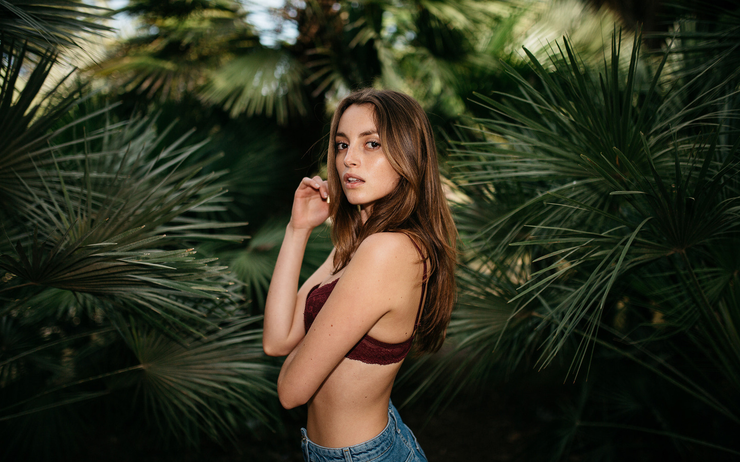 women, brunette, tanned, depth of field, denim