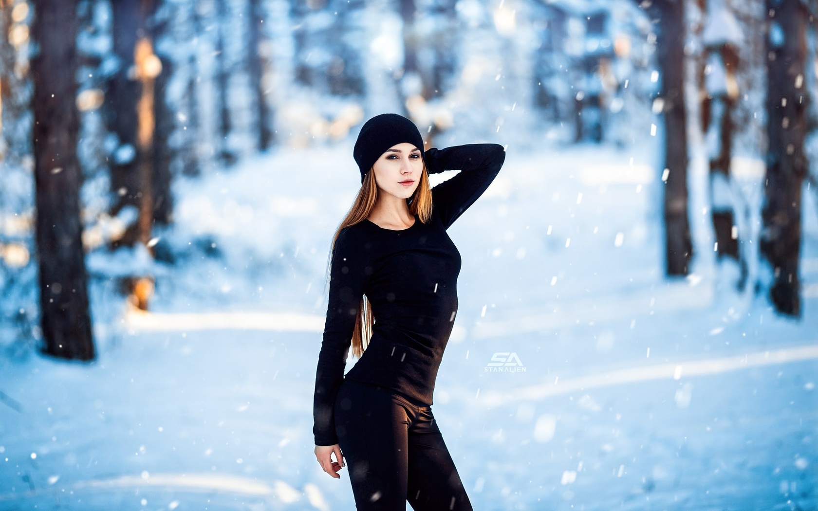 women, portrait, black clothing, trees, depth of field, snow, women outdoors, long hair