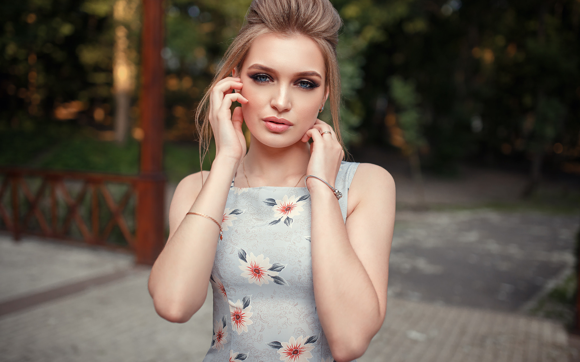 women, blonde, depth of field, women outdoors, portrait, blue eyes