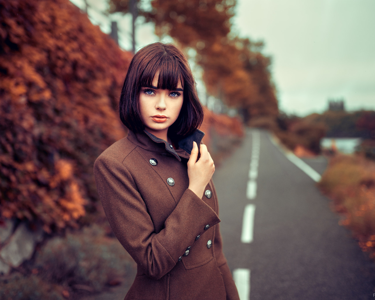 women, marie grippon, road, blue eyes, portrait, depth of field, women outdoors