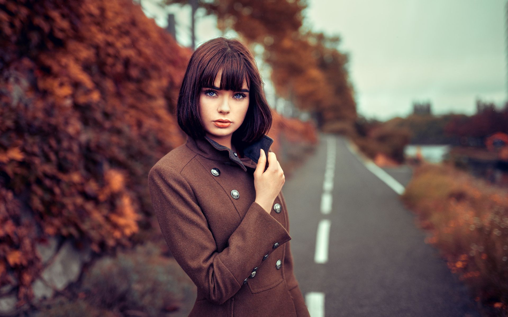 women, marie grippon, road, blue eyes, portrait, depth of field, women outdoors