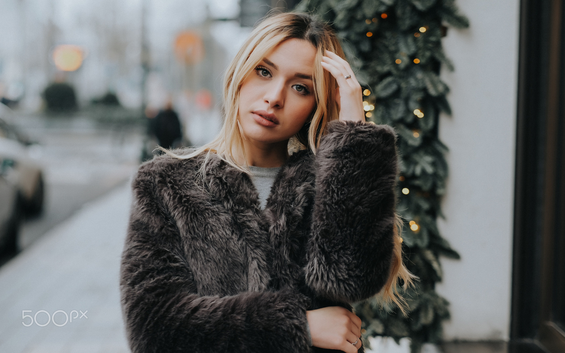 women, blonde, fur, depth of field, women outdoors, 