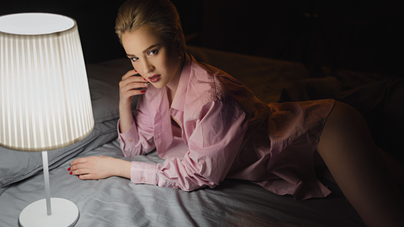 women, sergey fat, blonde, lamp, shirt, red nails, in bed, pillow, pink shirt