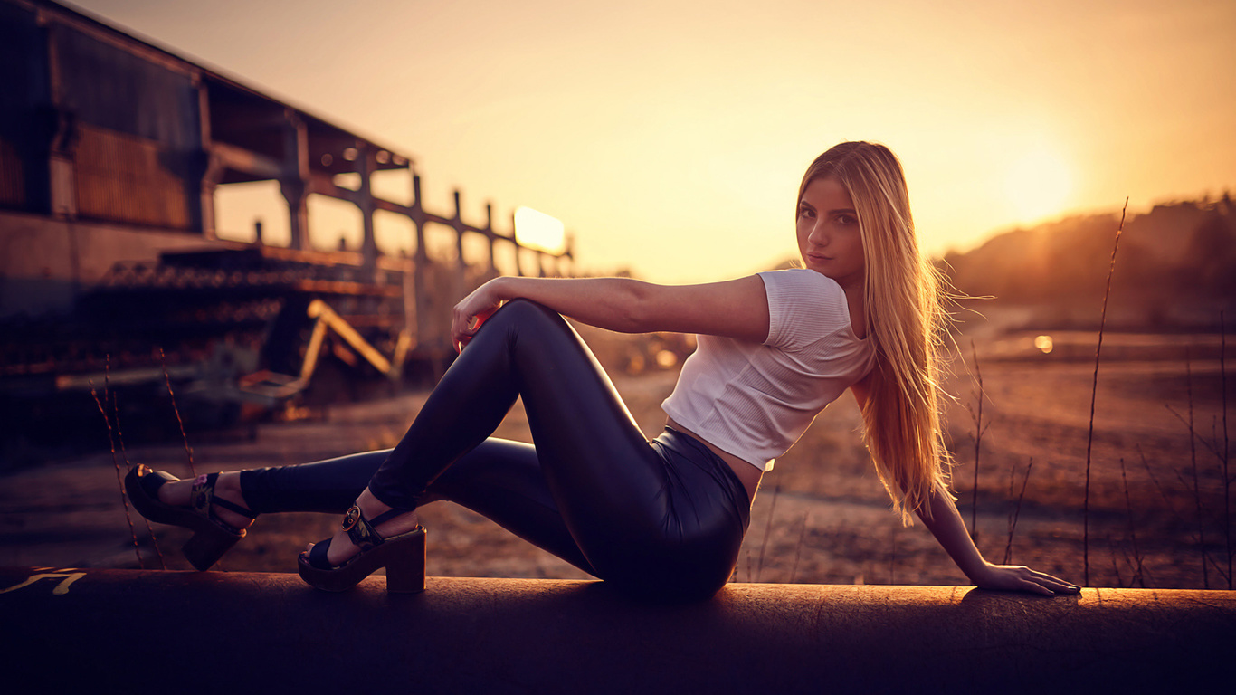 women, blonde, sitting, sunset, depth of field, women outdoors, portrait