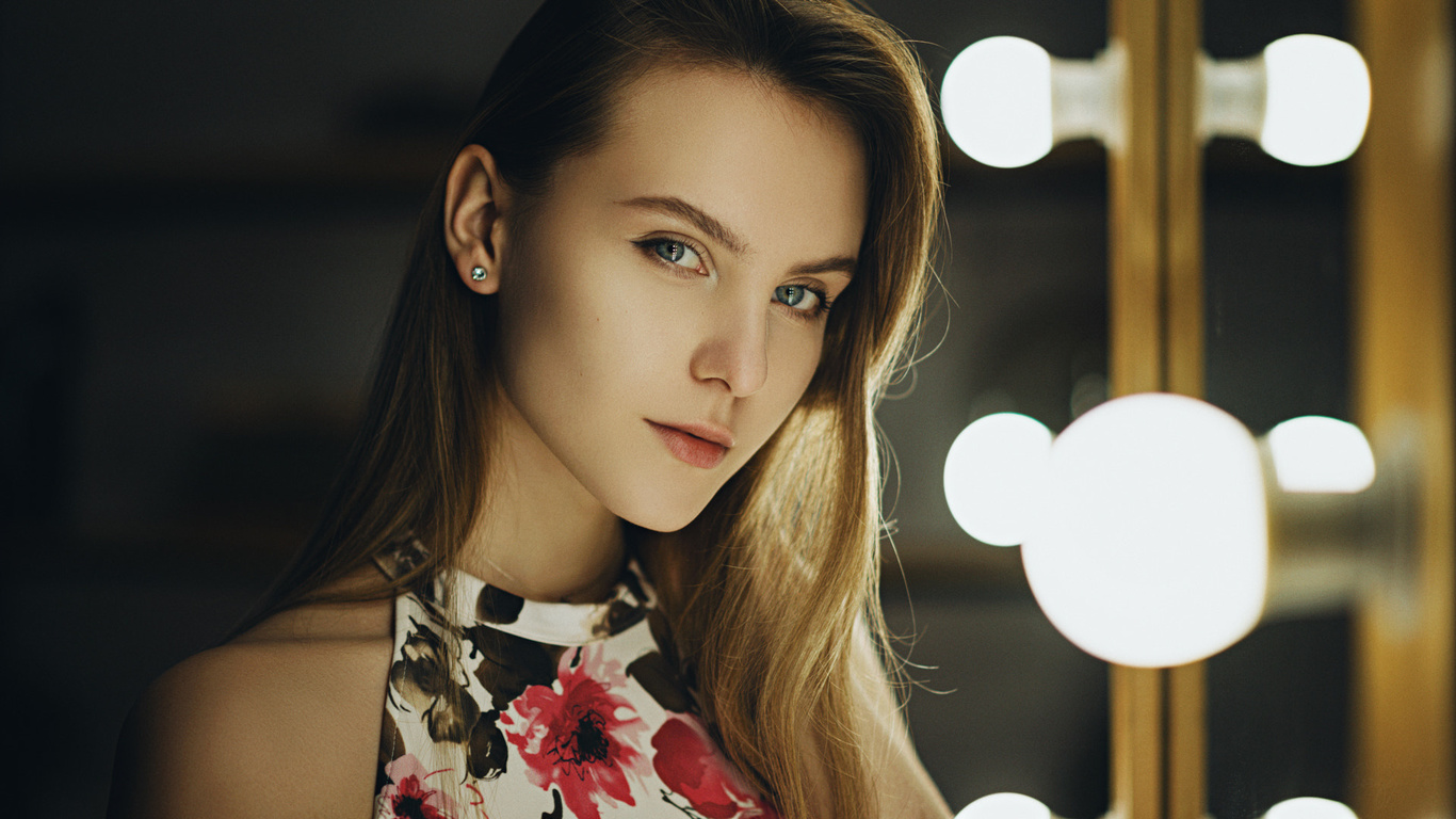 women, sergey fat, blonde, gray eyes, face, portrait, mirror, light bulb