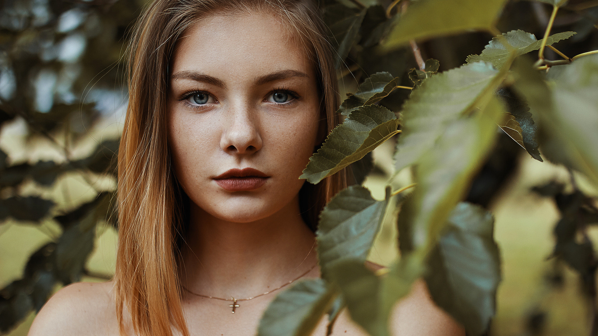 women, blonde, portrait, necklace, gray eyes