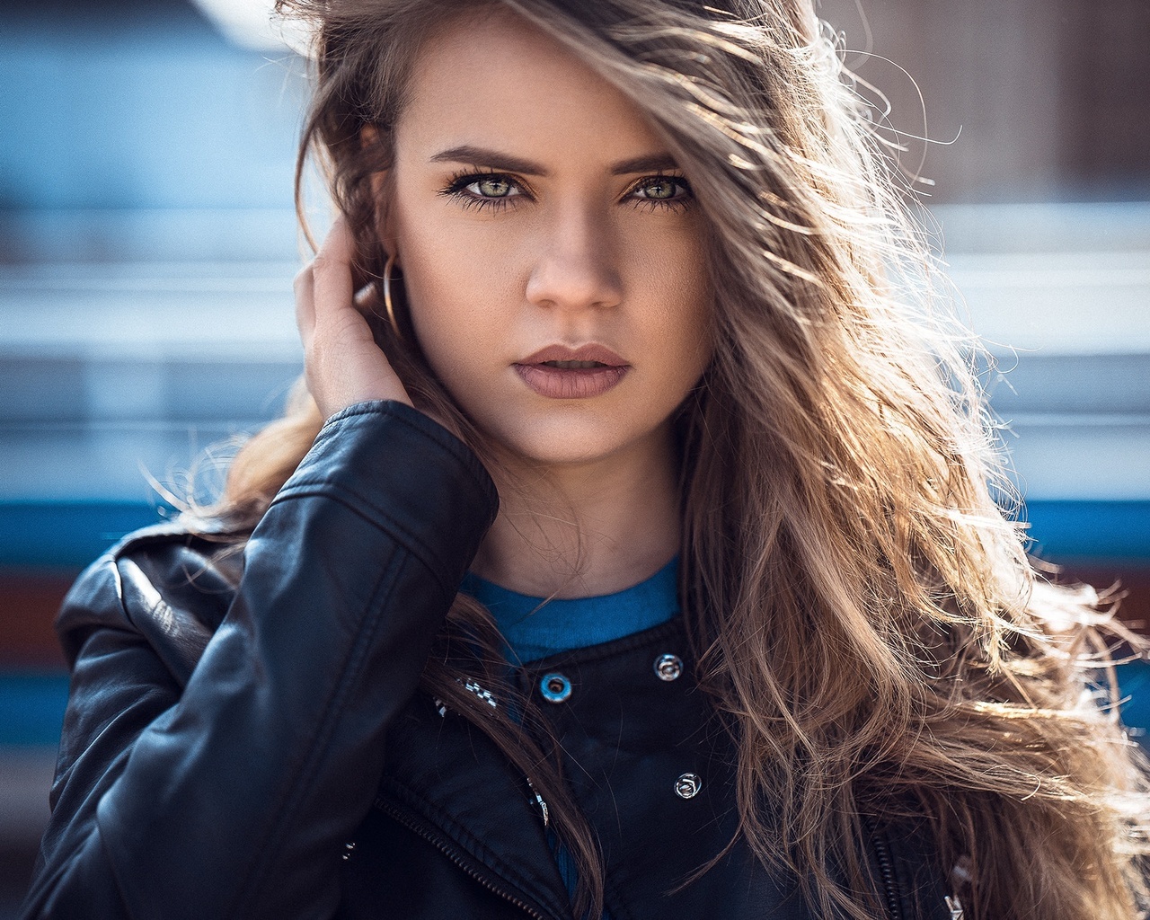 model, anatoly oskin, green eyes, t-shirt, open mouth, wavy hair, leather jackets, brunette, photographer, girl, fac