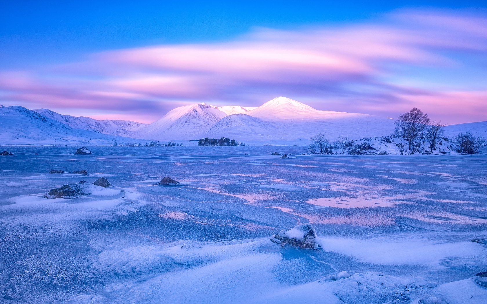 clouds, swamp, plain, ice, rannoch moor, scotland, trees, winter, mountains, snow, stones