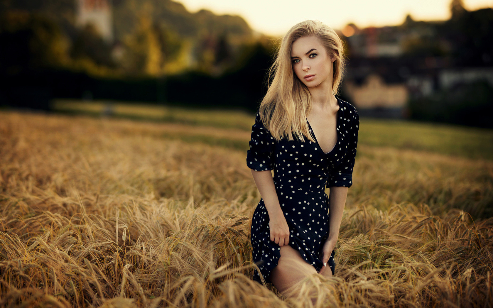 women, sean archer, dress, blonde, portrait, depth of field, women outdoors, polka dots