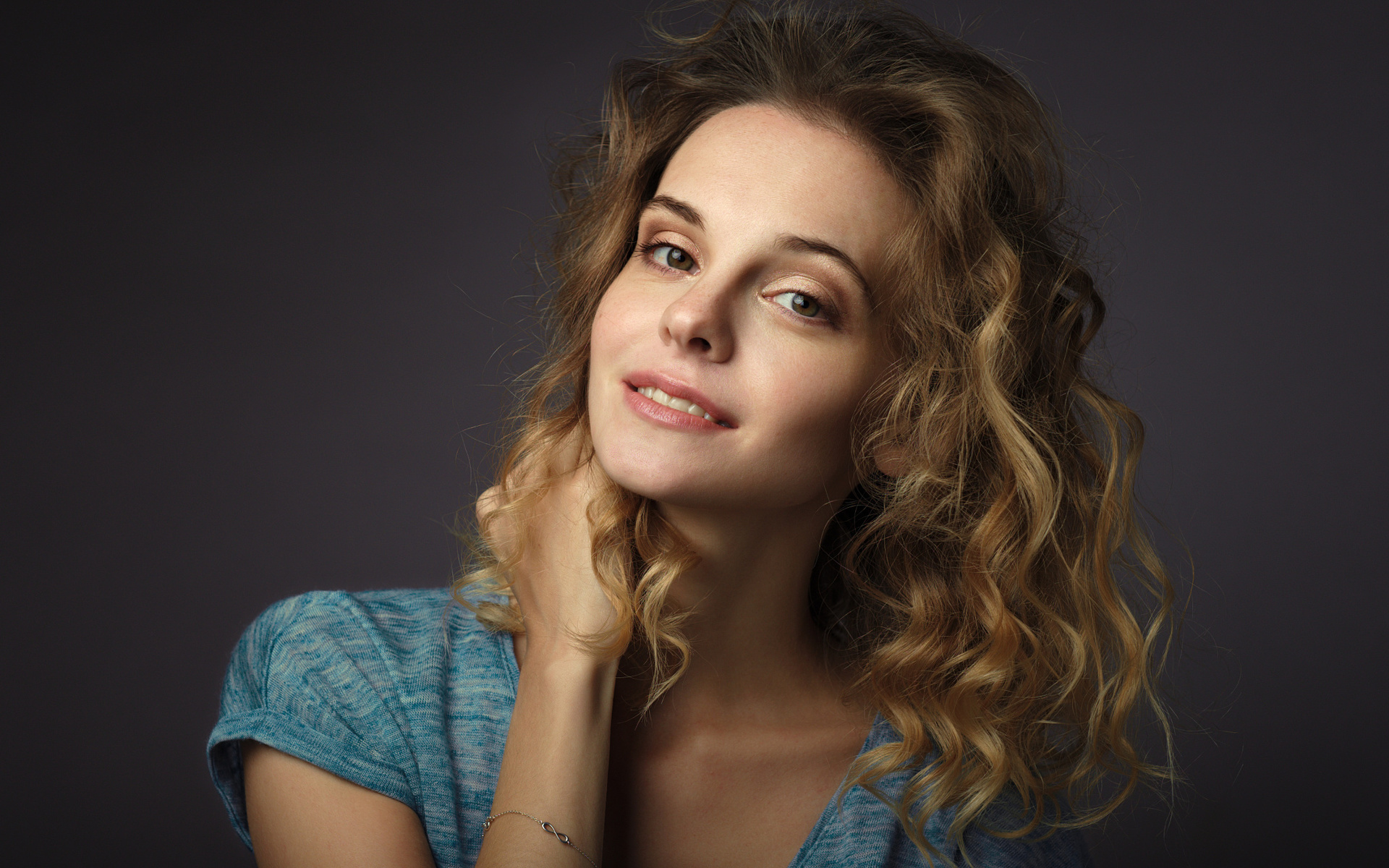 look, ksusha, brown-eyed, ksenia krotova, ilya varivchenko, curls, girl, studio, model, tilt, portrait, background, blonde, sweetheart