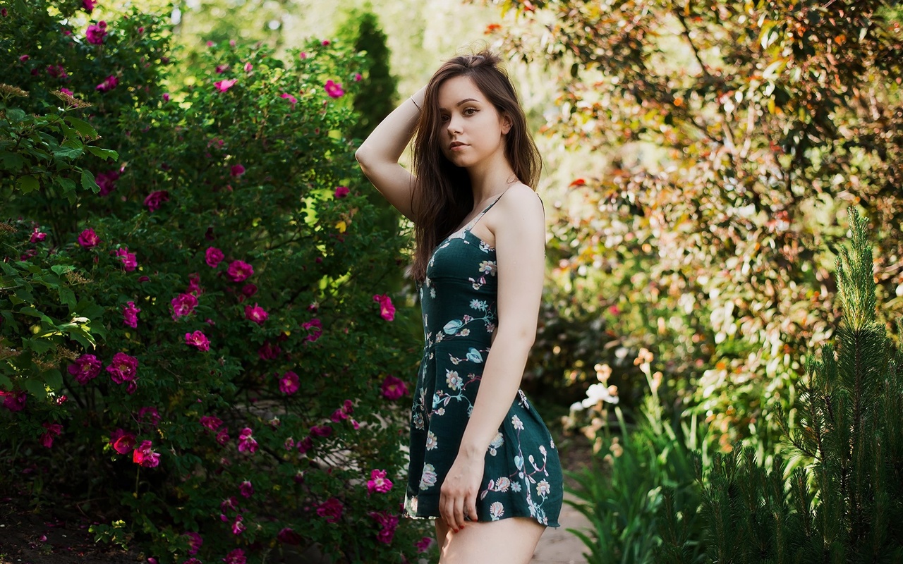 women, portrait, dress, women outdoors, brunette, red nails, depth of field, flowers