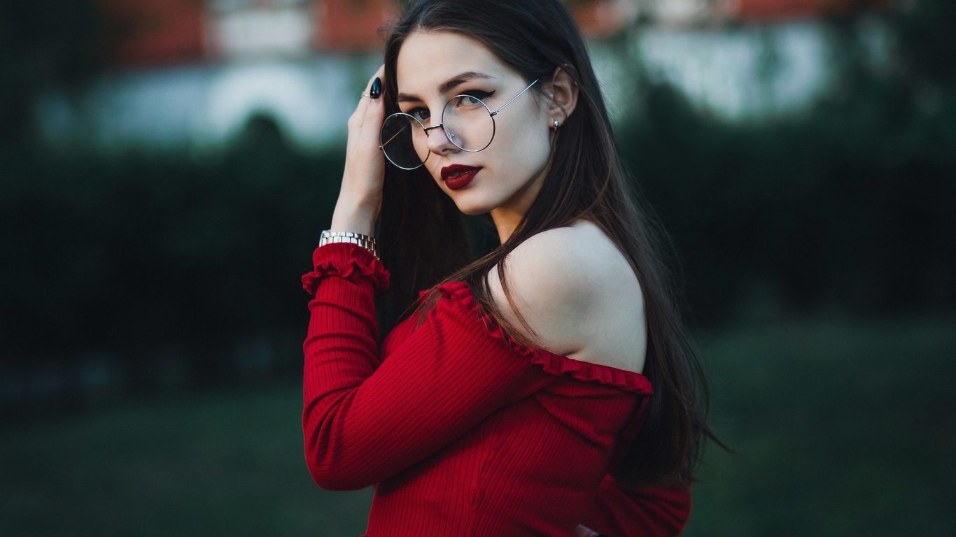 women, portrait, red lipstick, women with glasses, women outdoors, bare shoulders, depth of field, black nails, eyeliner