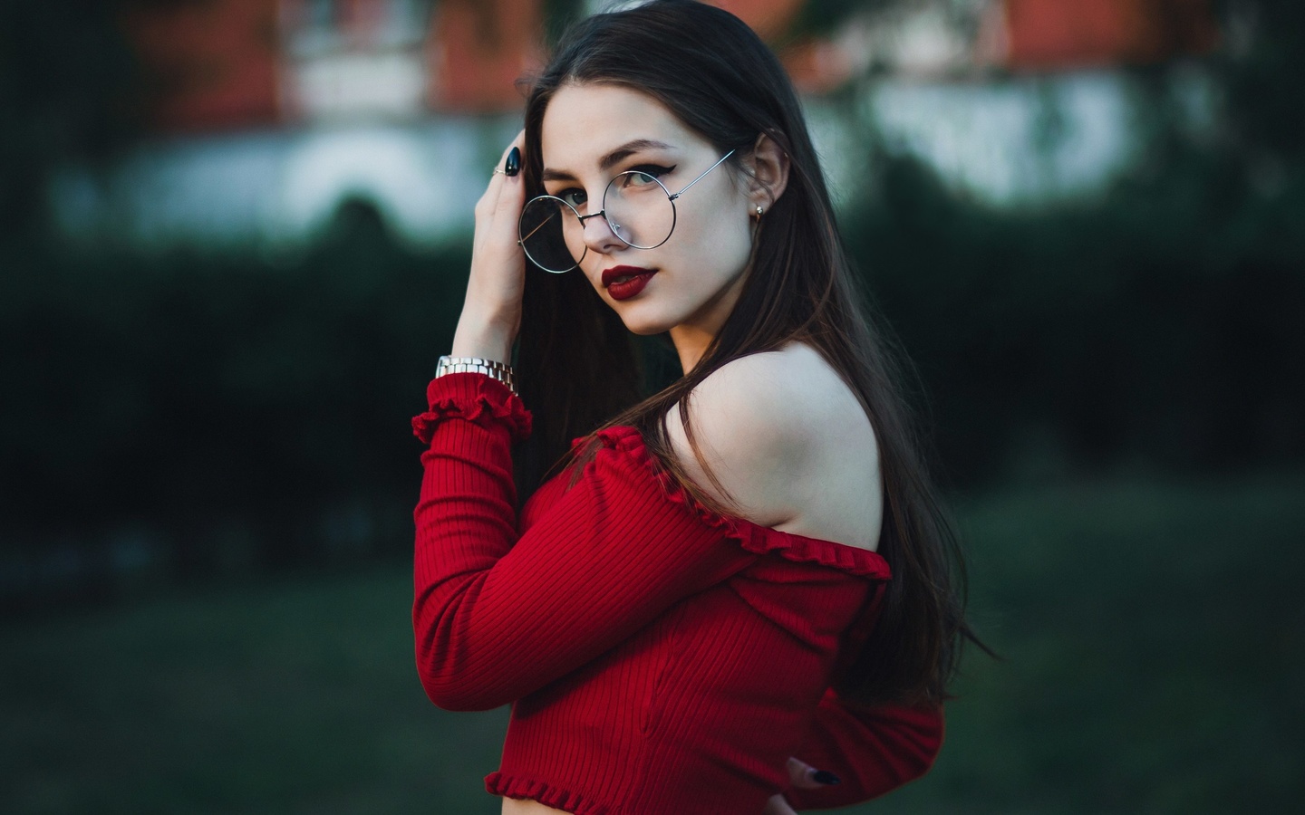 women, portrait, red lipstick, women with glasses, women outdoors, bare shoulders, depth of field, black nails, eyeliner