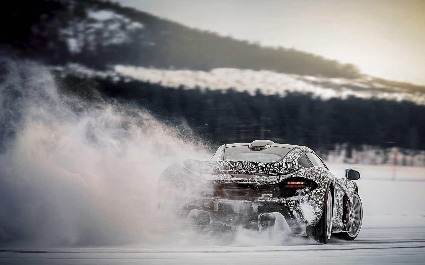 mclaren, p1, ice, drifting