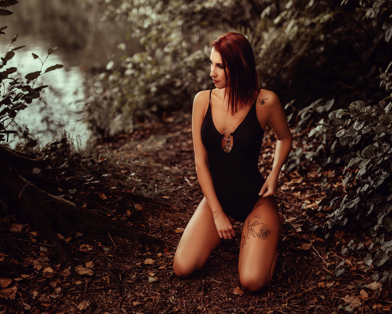 women, river, tanned, tattoo, kneeling, one-piece swimsuit, leaves, redhead