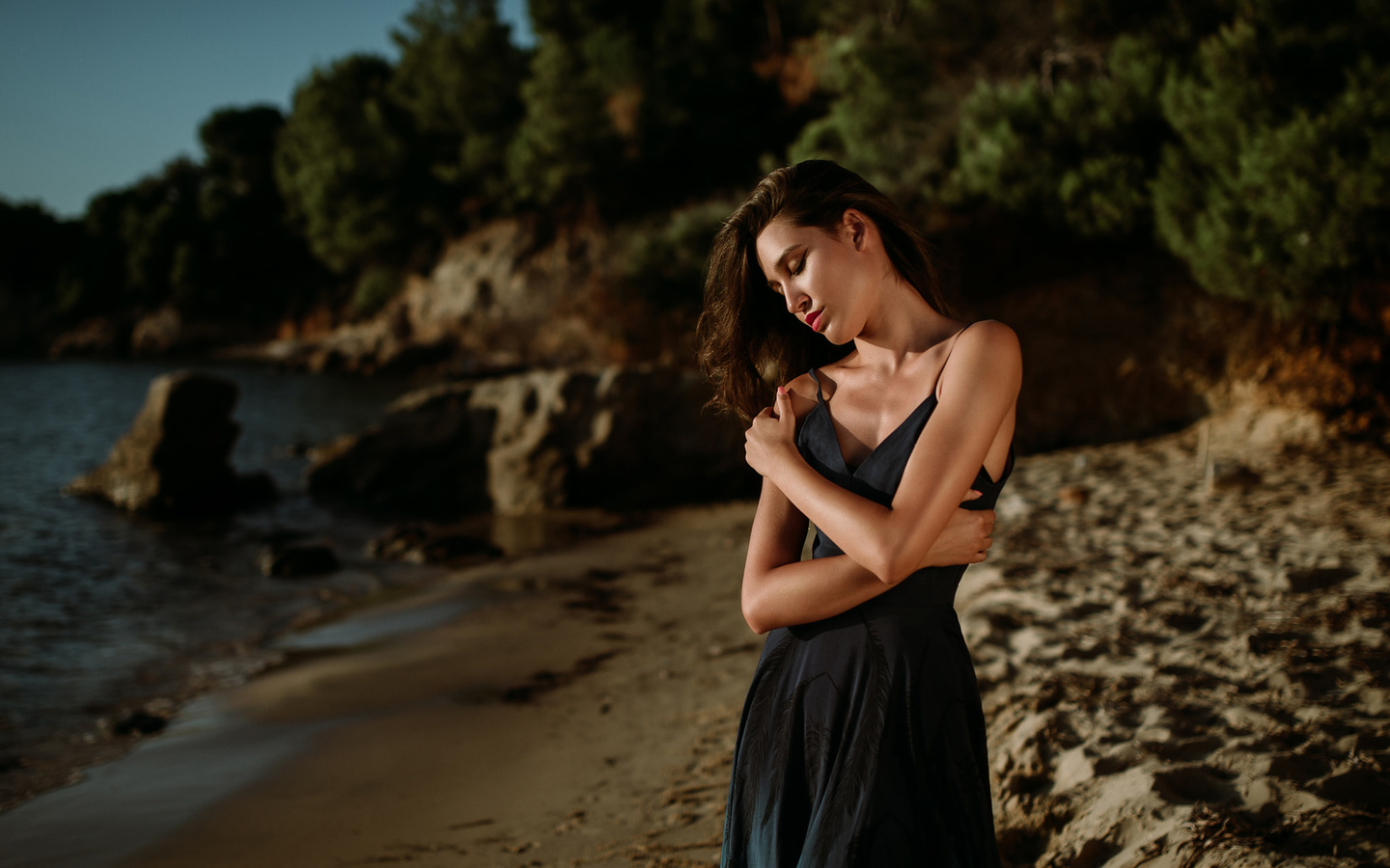 women, portrait, closed eyes, bare shoulders, sea, sand, black dress, pink nails, eyeliner, arms crossed, women outdoors