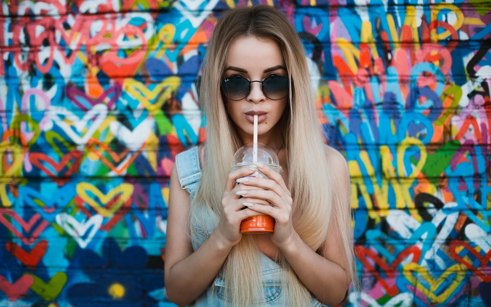 women, face, blonde, overalls, wall, graffiti, sunglasses, portrait, long hair