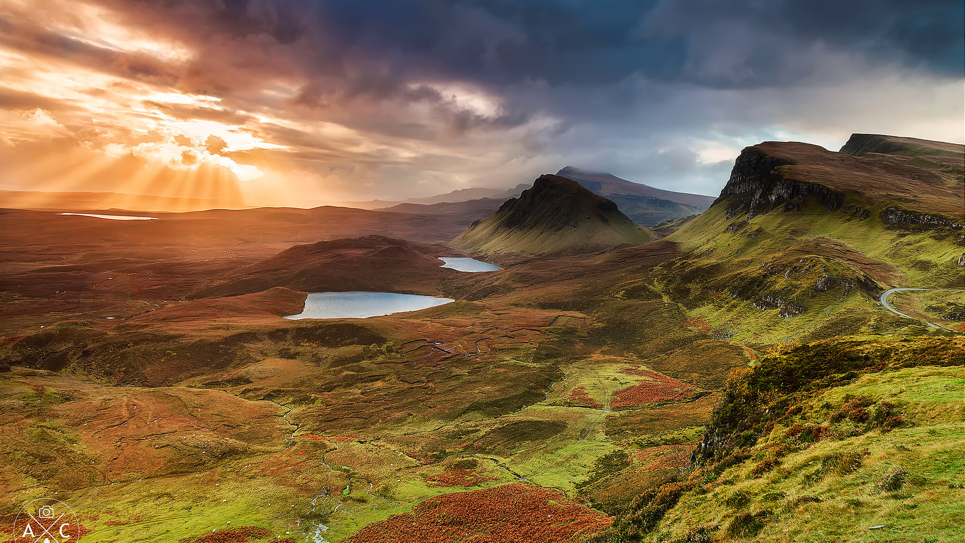 rays, light, mountains, the evening, region highland, scotland, isle of skye, hills, the sun, the sky, valley, clouds