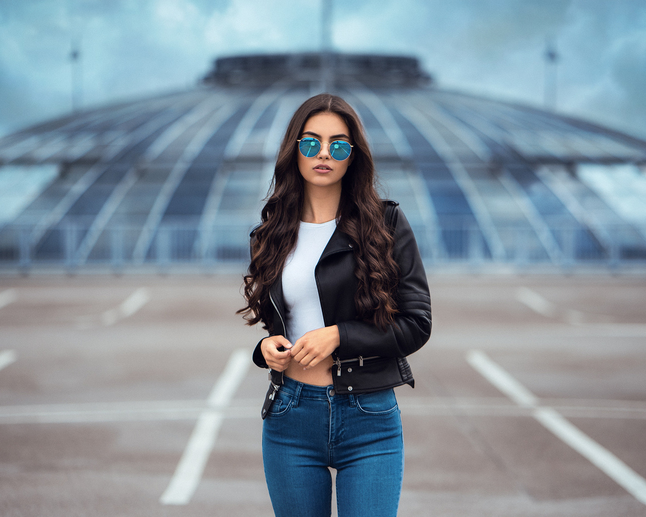 women, sunglasses, jeans, portrait, leather jackets, long hair, women outdoors, the gap, belly